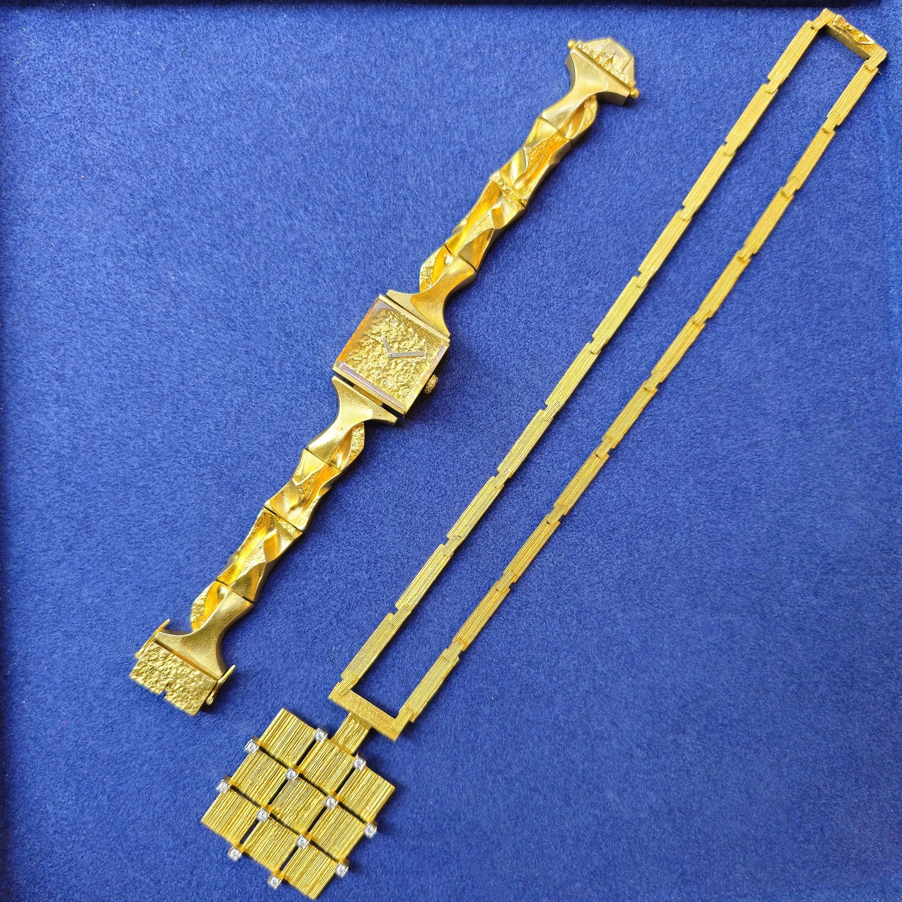 Lapponia Diamond and 18K Gold Pendant Necklace — Mahnaz Collection